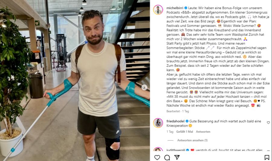 «Statt Party gibt's jetzt halt Physio»: Michel Birri musste kürzlich operiert werden, nun hat er Krücken.
