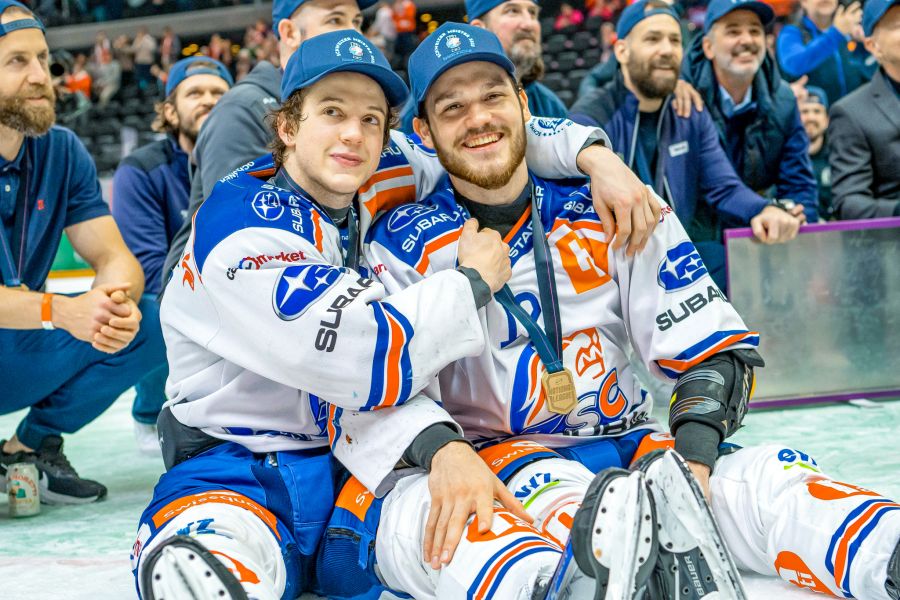 Vinzenz Rohrer und Yannick Zehnder Slapshot