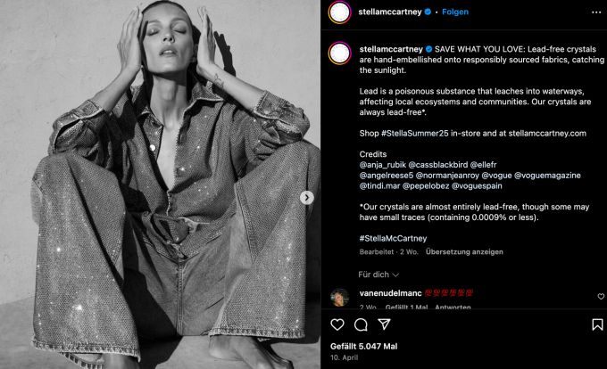 Glitzer muss nicht überladen aussehen. blake lively glitzerjeans
