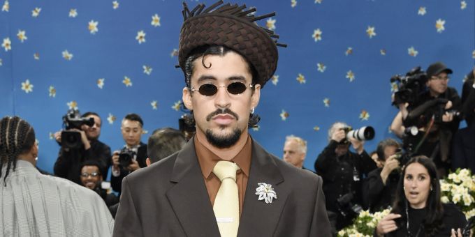 Bad Bunny bei der Met Gala 2025. bad bunny euroe tour