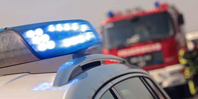 Rettungskräfte Unfall Ferrari