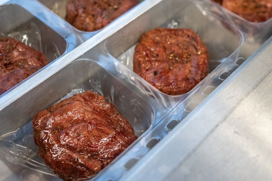 Fleischstück Verpackung rotbraun Steak