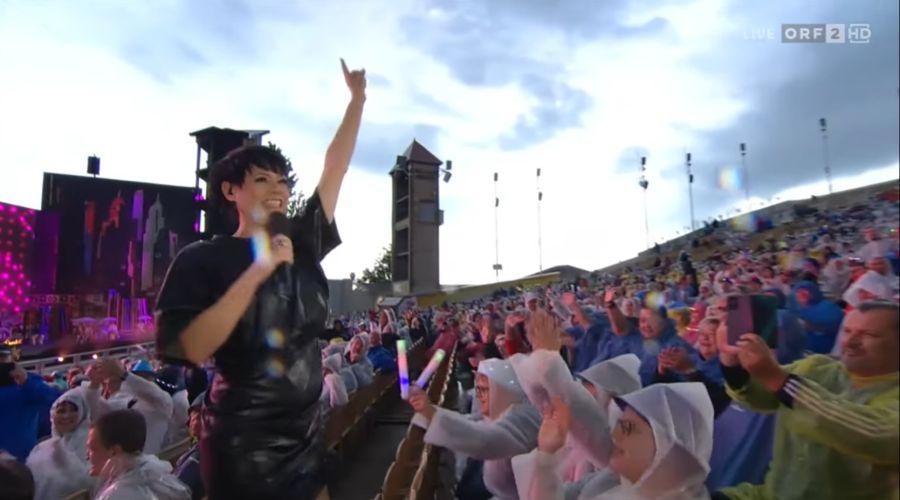 Partystimmung pur! Francine Jordi will mit ihrem neuen Song «Ladies Night» das Publikum von den Stühlen reissen.