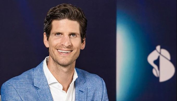 Timm Klose hat gespürt, dass Giotto Morandi den Penalty verschiesst. GC