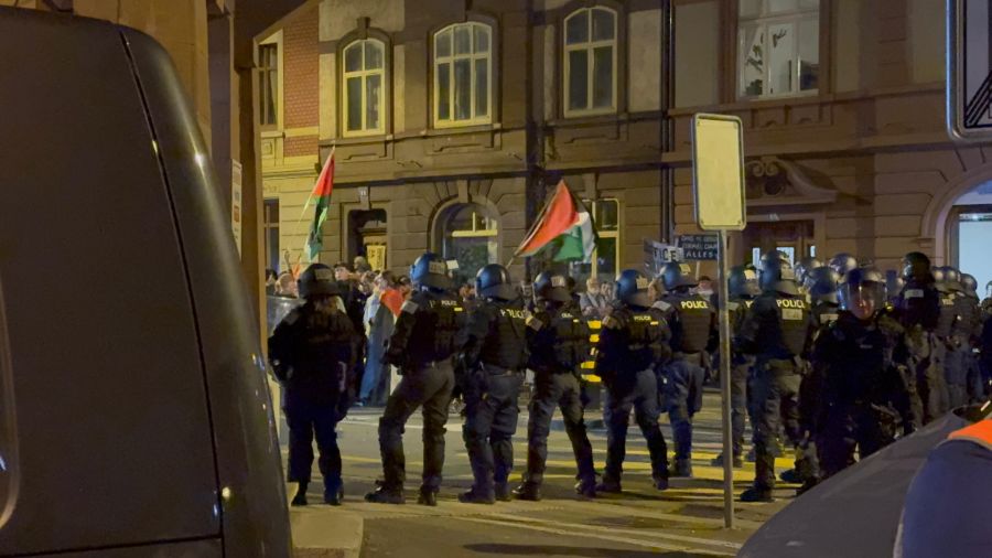 Polizei Demo ESC
