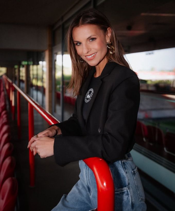 Sportmoderatorin Laura Wontorra will sich den Juli frei nehmen. Laura Wontorra