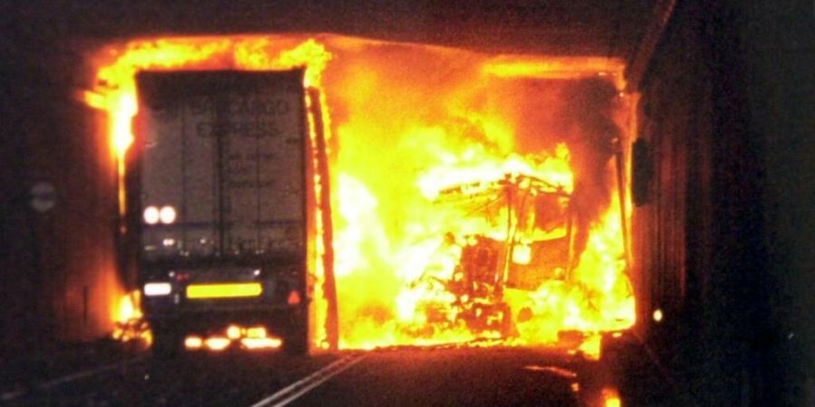 Der Unfall am 24. Oktober 2001 im Gotthardtunnel endete in einem Inferno (Archivbild).