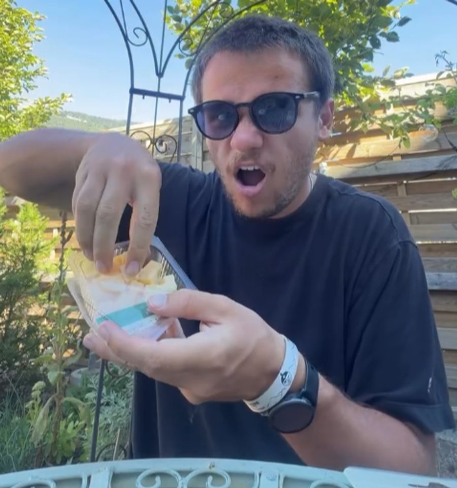 Dabei hat er sich in Schweizer Käse verliebt.