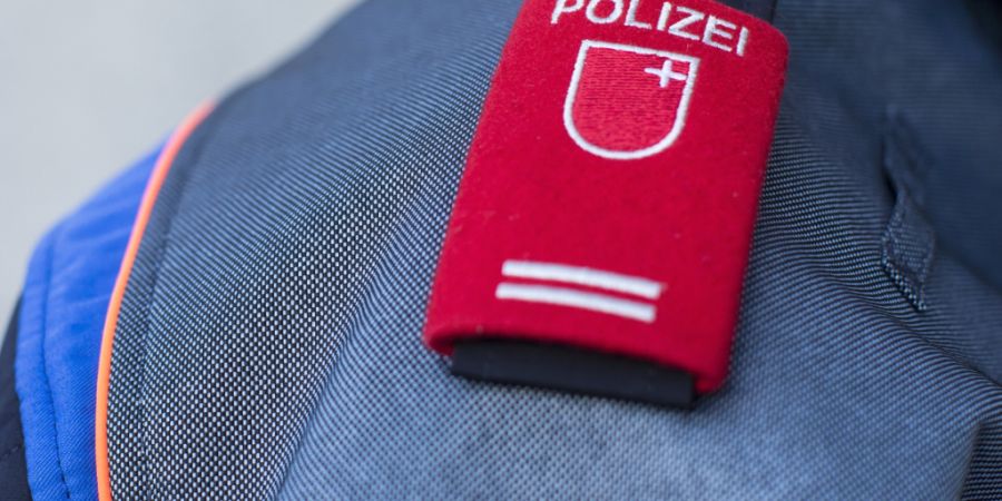 Die Kantonspolizei Schwyz fasste am Freitag einen mutmasslichen Räuber. (Symbolaufnahme)