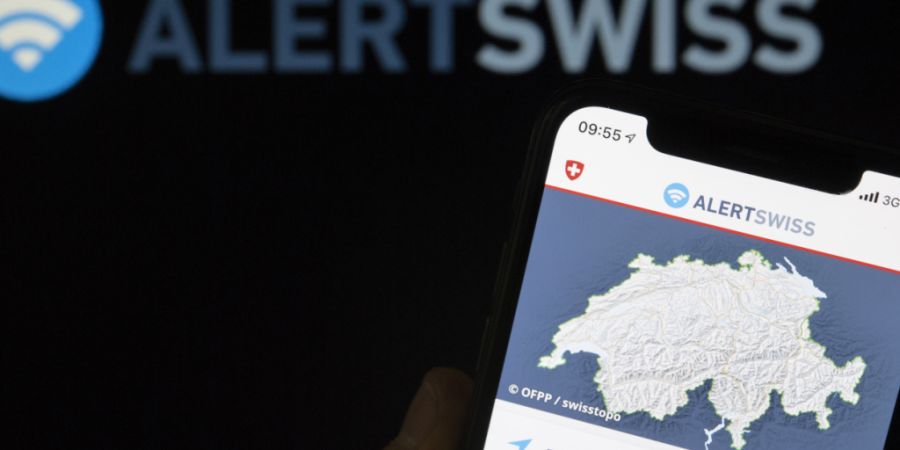 Alertswiss warnt am Freitagnachmittag vor einem Grossbrand im Stadtteil Viganello in Lugano. (Symbolbild)