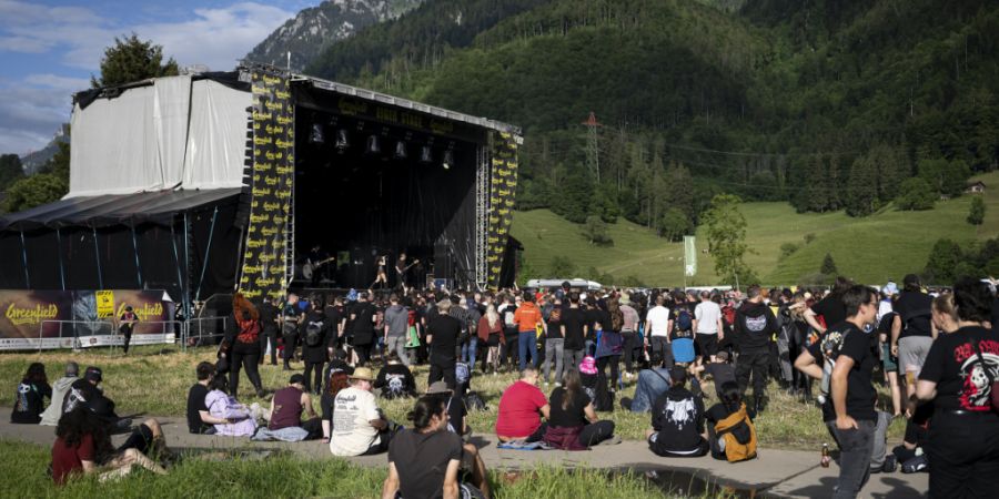Das Greenfield Festival in Interlaken (BE), hier im Bild, eröffnet zusammen mit dem Festi'Neuch die Schweizer Open-Air-Saison. (Archivbild)