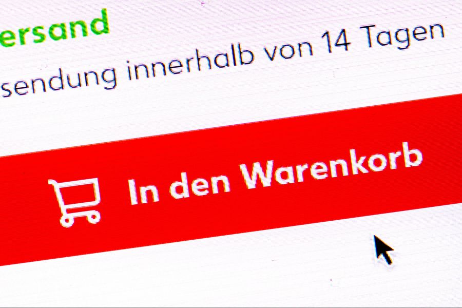 Grundsätzlich ist der Kauf von gefälschten Markenartikeln zwar verboten, jedoch nicht strafbar.
