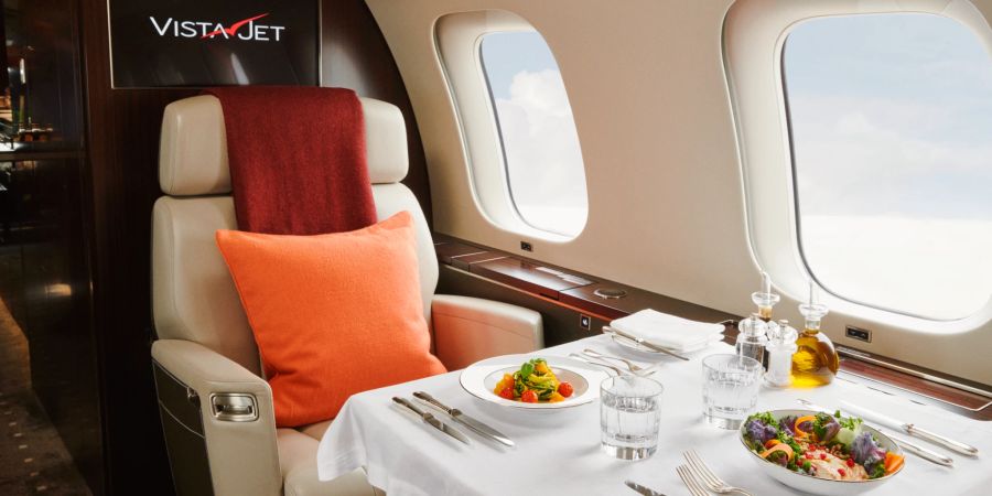 Wellness Essen an Bord von VistaJet Privatflugzeug.