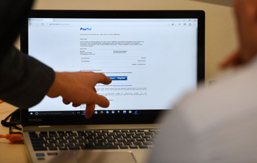 Wird man im Netz dazu aufgefordert, auf einen Link zu klicken, sollte man immer beachten, wo dieser hinführt.