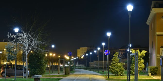 Radweg Lampen Beleuchtung Wohngebiet