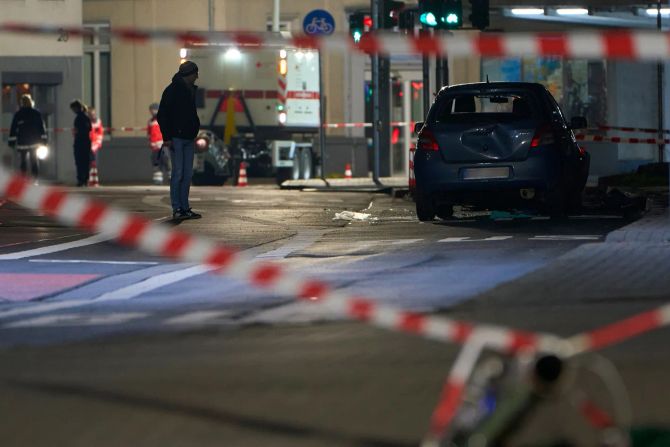 verletzte bushaltestelle giessen