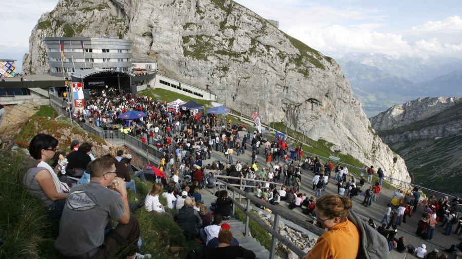 2008 spielten Pegasus ein Openair-Konzert auf dem Pilatus und feierten dort ihre ersten grösseren Erfolge.