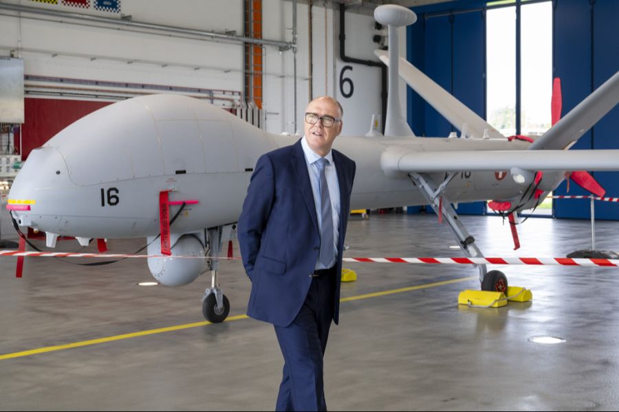 Martin Pfister Drohne Armee