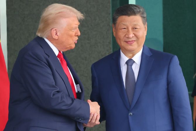 US President Trump hold talks with Chinese President Xi in Busan