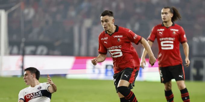 Fabian Rieder im Trikot von Stade Rennes. Fabian Rieder