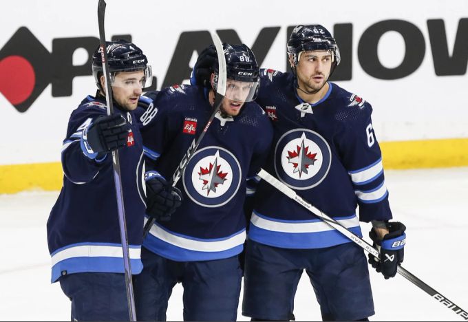 Die Winnipeg Jets dürfen sich über einen Sieg gegen die Kraken freuen. (Archivbild) Nino Niederreiter