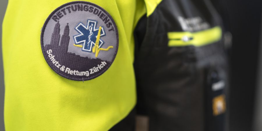 Schutz und Rettung Zürich informierte die Stadtpolizei darüber, dass die Rega am Üetliberg ZH einen abgestürzten Mann geborgen hatte. (Symbolbild)