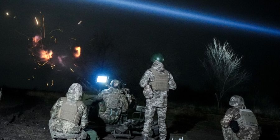 ARCHIV - Ein mobiler Drohnen-Abwehrtrupp trainiert den Abschuss russischer Drohnen östlich der Hafenstadt Odessa. Foto: Kay Nietfeld/dpa