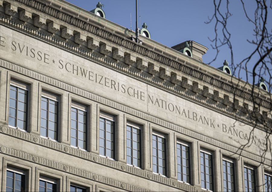 Wie Bänker kämpfen auch Pharma-Fachkräfte mit der Jobsuche – oft bremsen ihre hohen Gehaltsvorstellungen den Erfolg. (Symbolbild)