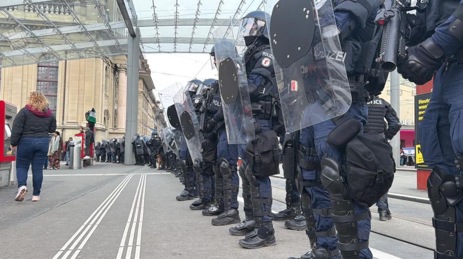 Die Kantonspolizei Bern erhält Unterstützung von anderen Kantonen.