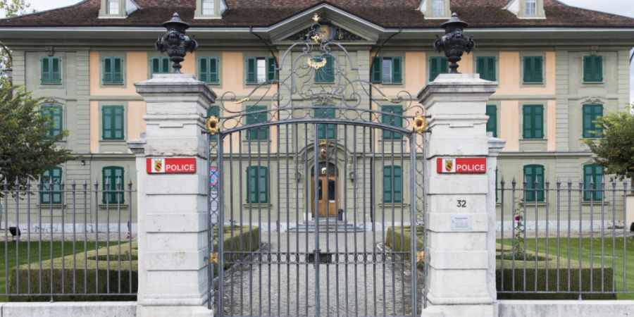 Eine Motion aus den Reihen von SP, AL und GLP fordert die Schaffung einer unabhängigen Polizeibeschwerdenstelle. Die Regierung findet das keine gute Idee. (Archivbild)