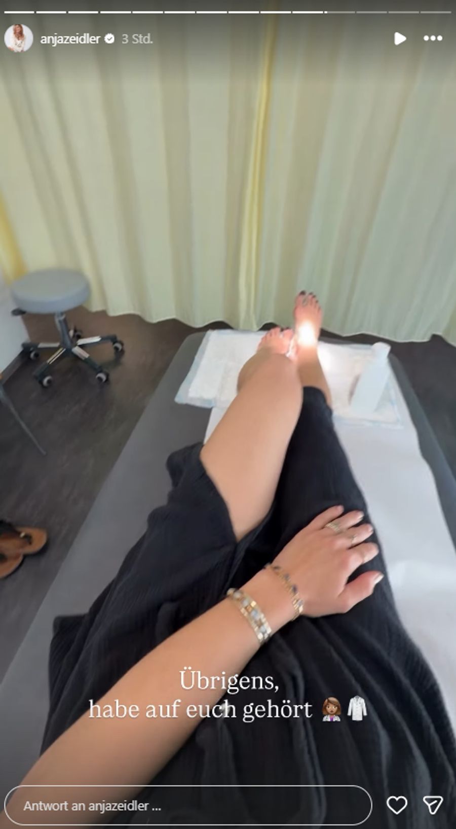 Anja Zeidler hört auf ihre Follower und geht zum Arzt.