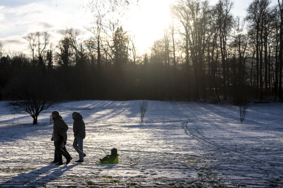 In den Niederungen liegt die Höchsttemperatur heute bei minus 4 Grad.