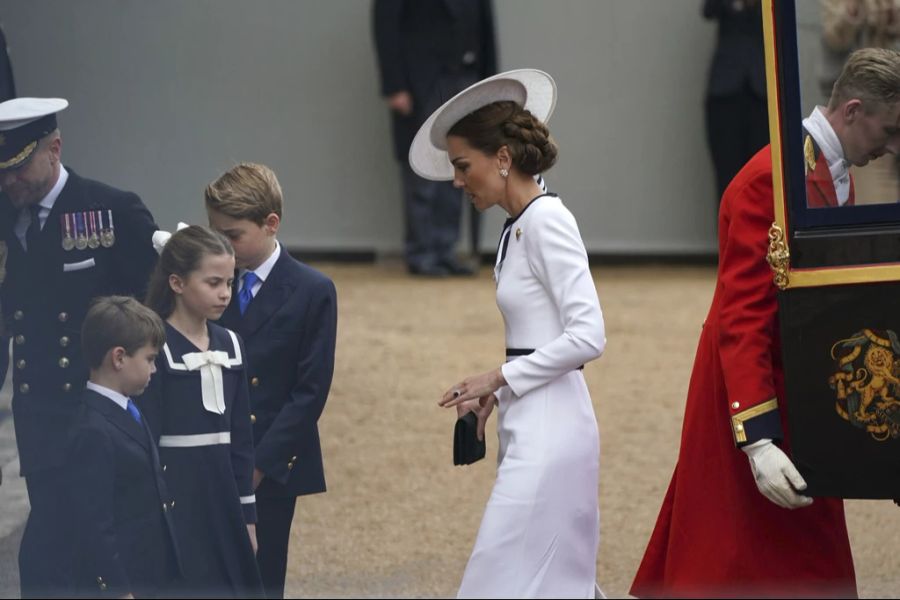 Sie nahm an der Geburtstagsparade für King Charles teil.