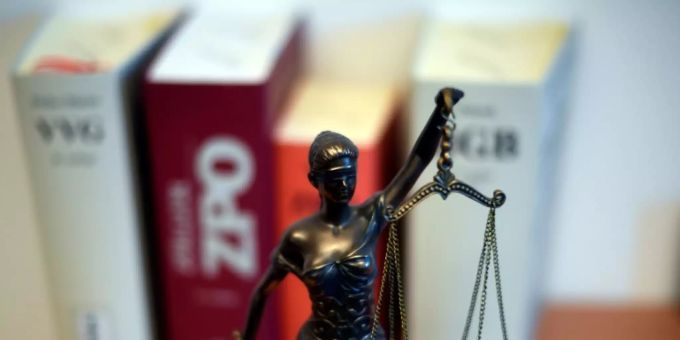 Münster - Gericht: Schwangere Asylsuchende muss wegen Corona nicht in Unterkunft bleiben