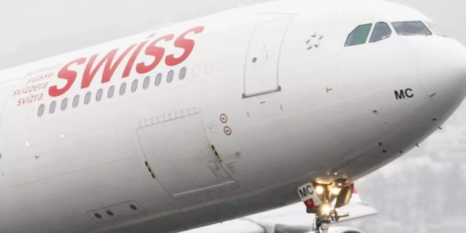 Ein Airbus A340 der Swiss - mit einem Flugzeug dieses Typs ging der dritte und letzte Rückholflug aus Indien in die Schweiz vonstatten. (Archivbild) coronavirus