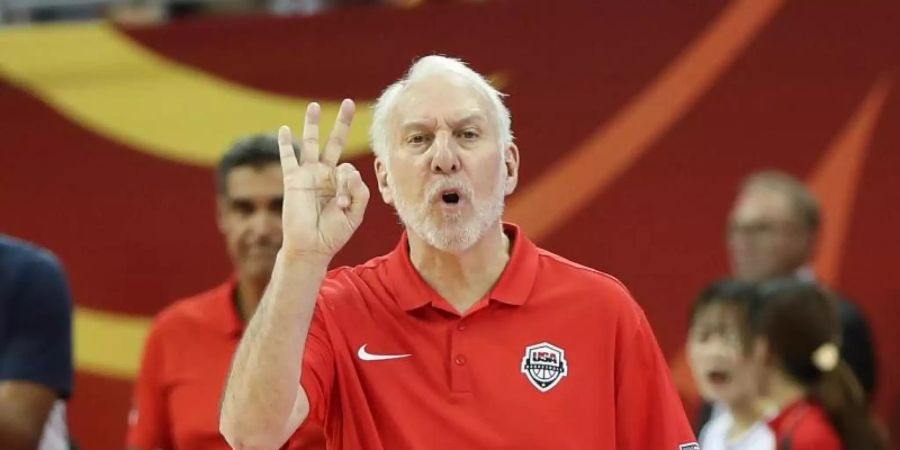 Der NBA-Coach Gregg Popovich geht US-Präsident Trump scharf an. Foto: Ding Ting/XinHua/dpa