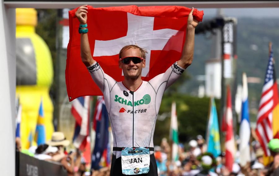 Jan van Berkel gewinnt den Ironman Triathlon 2019 in Hawaii.