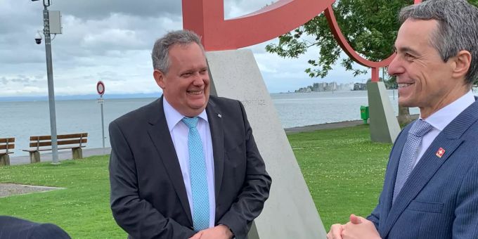 Bundesrat Ignazio Cassis im Gespräch mit Stadtpräsident