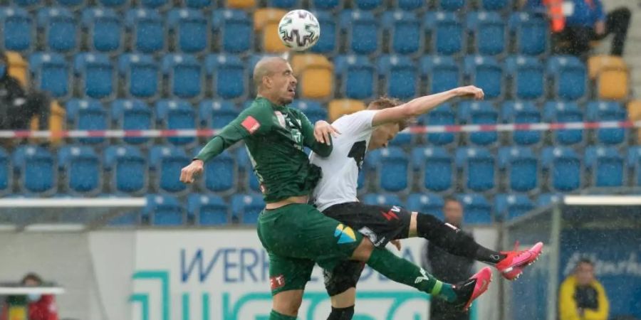Wechselt zu Arminia Bielefeld: Christian Gebauer (r). Foto: Dietmar Stiplovsek/APA/dpa