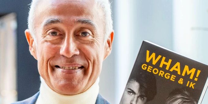 Andrew Ridgeley veröffentlichte 2019 seine Autobiografie: «Wham! George & Ich». Andrew Ridgeley von Wham!