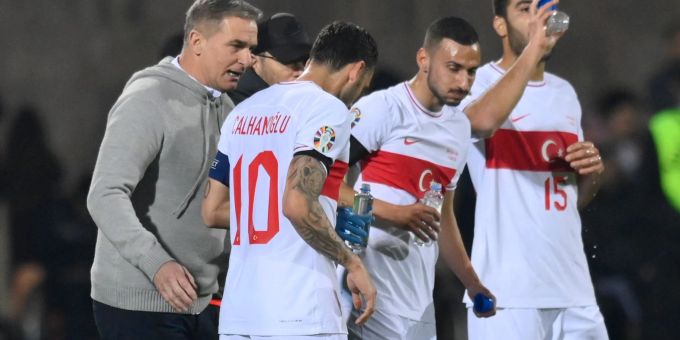 Bleibt Stefan Kuntz (l) türkischer Nationaltrainer? Stefan Kuntz
