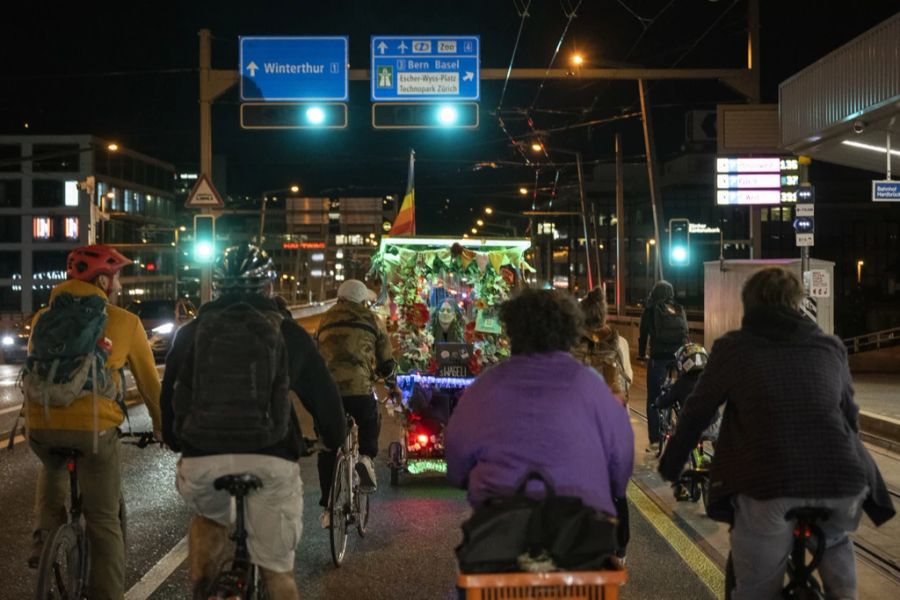 September 2022 in Zürich: Laut der Nachrichtenagentur Keystone-sda nahmen Hunderte von Velofahrenden an der «Critical Mass» teil.