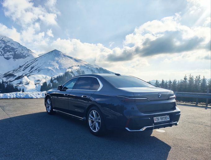 Der BMW i7 kostet fast eine Viertelmillion. BMW i7