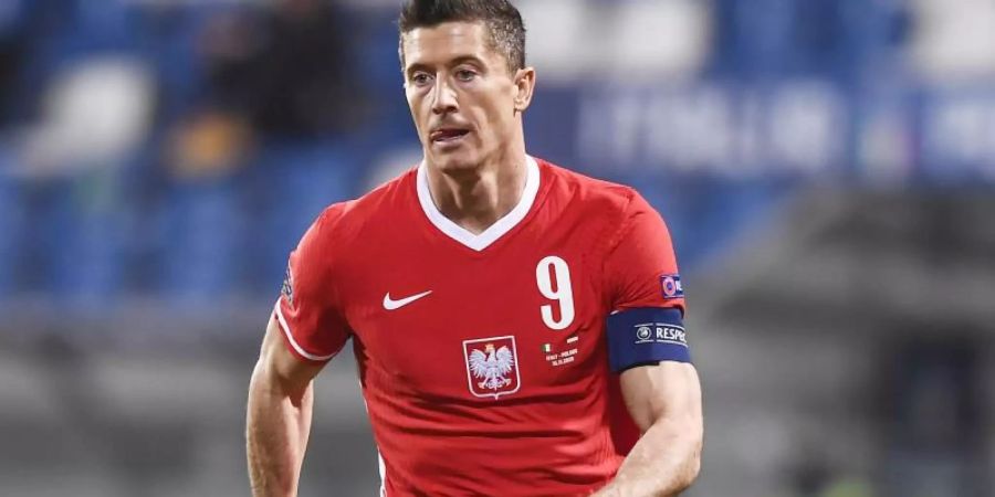 Soll nun doch für Polen gegen England spielen: Bayern-Torjäger Robert Lewandowski. Foto: Fabio Ferrari/LaPresse via ZUMA Press/dpa