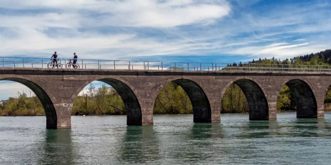 Wohleibrücke über den Wohlensee. Wohleibrücke über den Wohlensee.