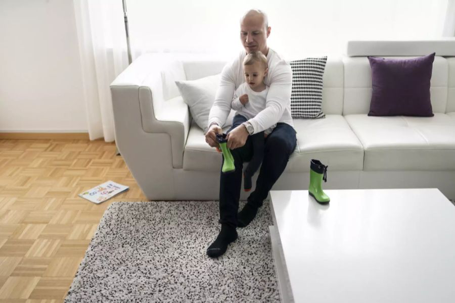 vater sohn wohnung