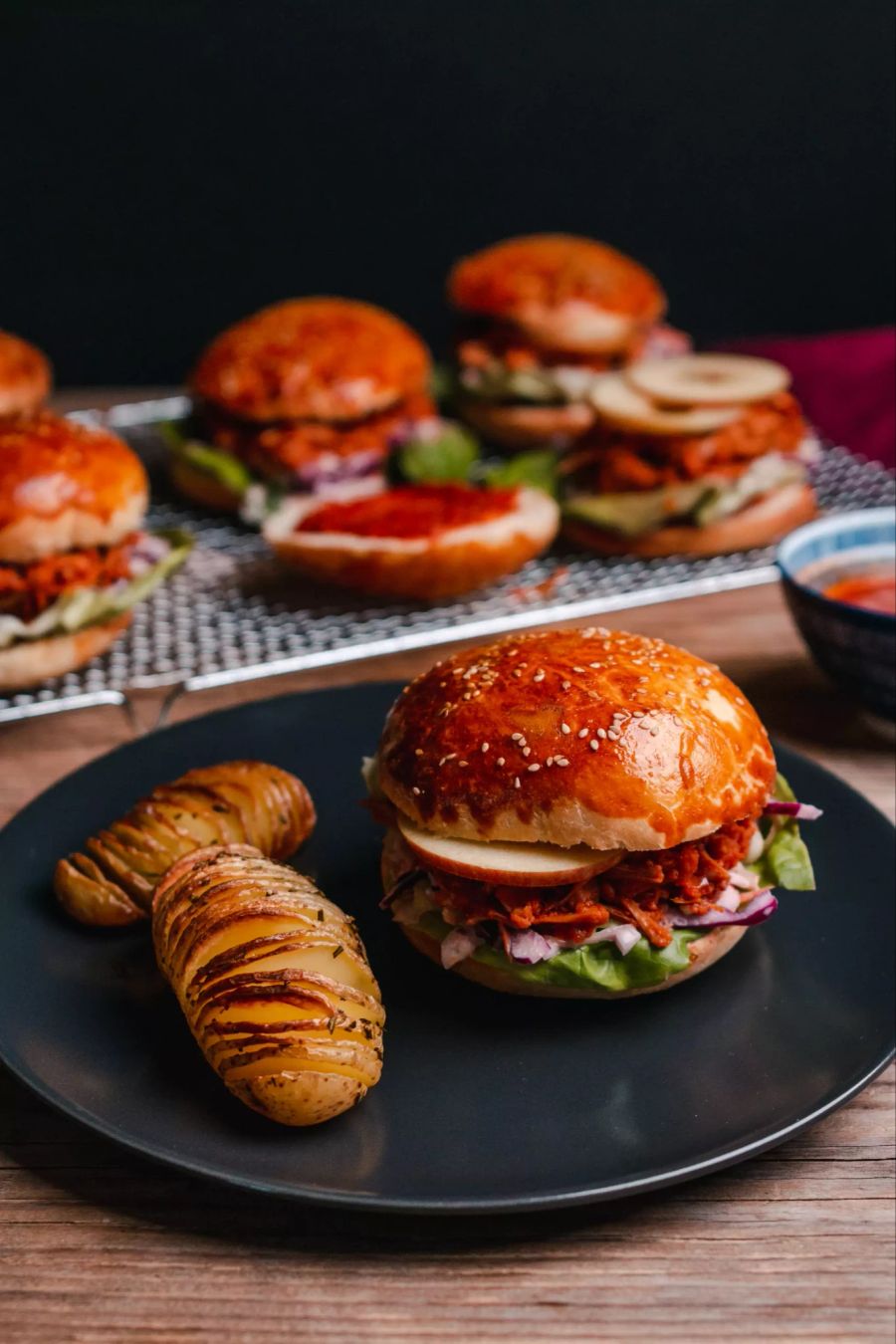 pulled-jackfruit-burger