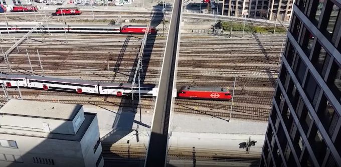 Der Negrellisteg ist 160 Meter lang und vier Meter breit. Negrellisteg