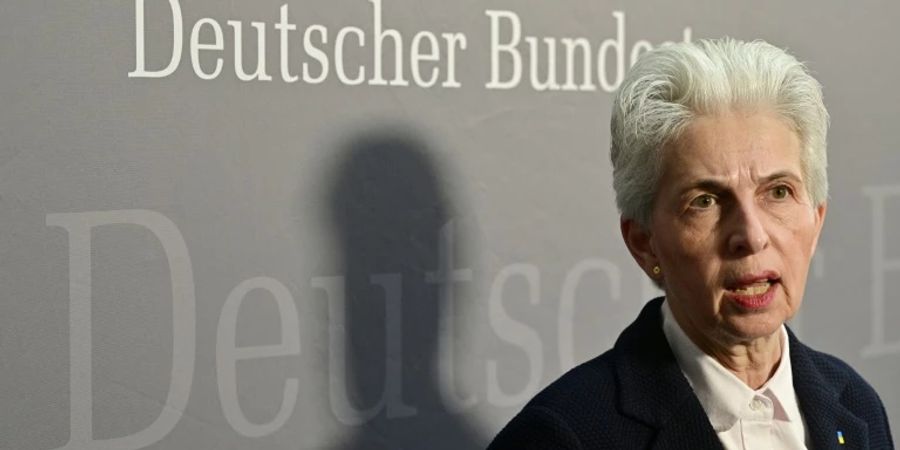 Ausschussvorsitzende Strack-Zimmermann