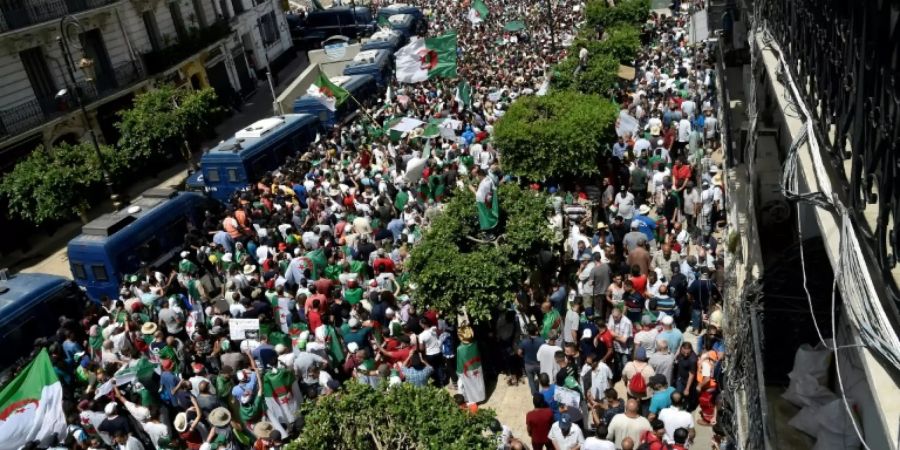 Demonstration in Algier